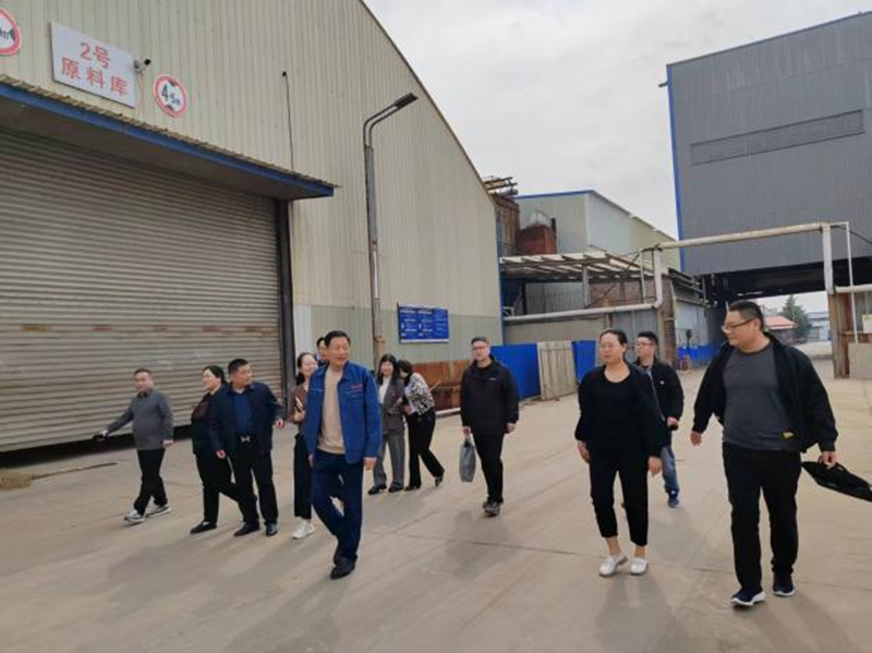 ֣�ݽ�Ͷ������ѯ���޹�˾����������ҵ��չ�������ߡ�������������ů���